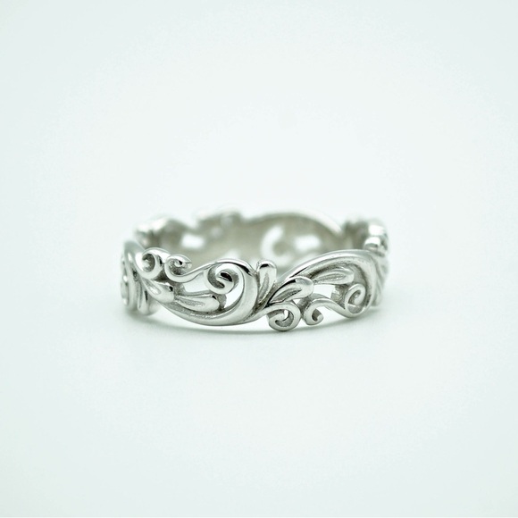 Jewelry - Elegant 925 Sterling Silver Filigree Vines Swirl Wedding Band Ring - Size 5